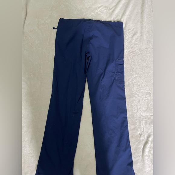 Scrub Set - Picture 4 of 7